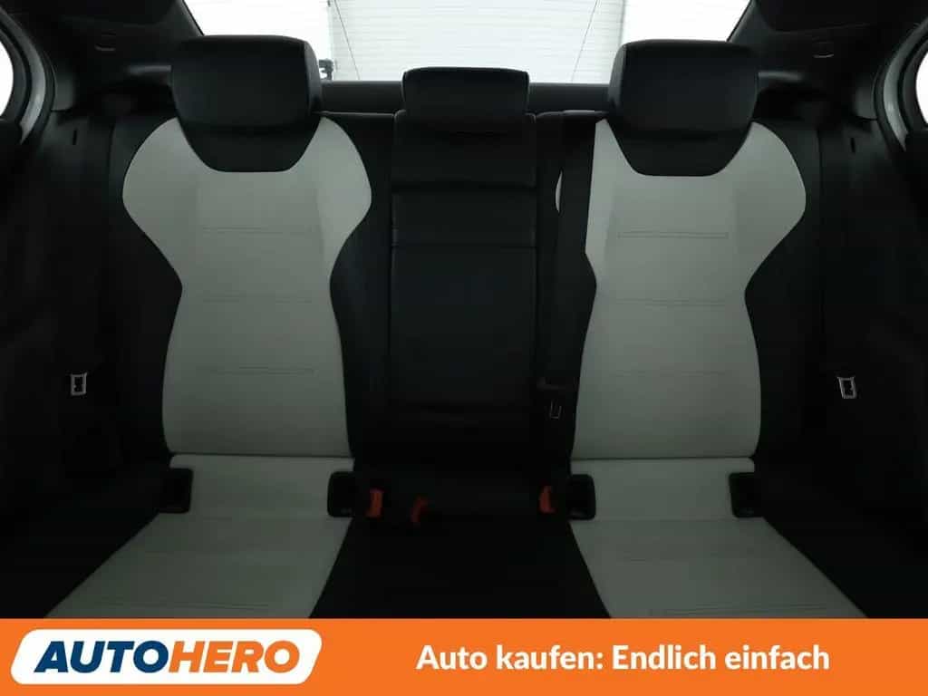 Mercedes-Benz A-Class Limousine A 250 AMG Line Aut.*CAM*ACC* 08/2019-photo-15