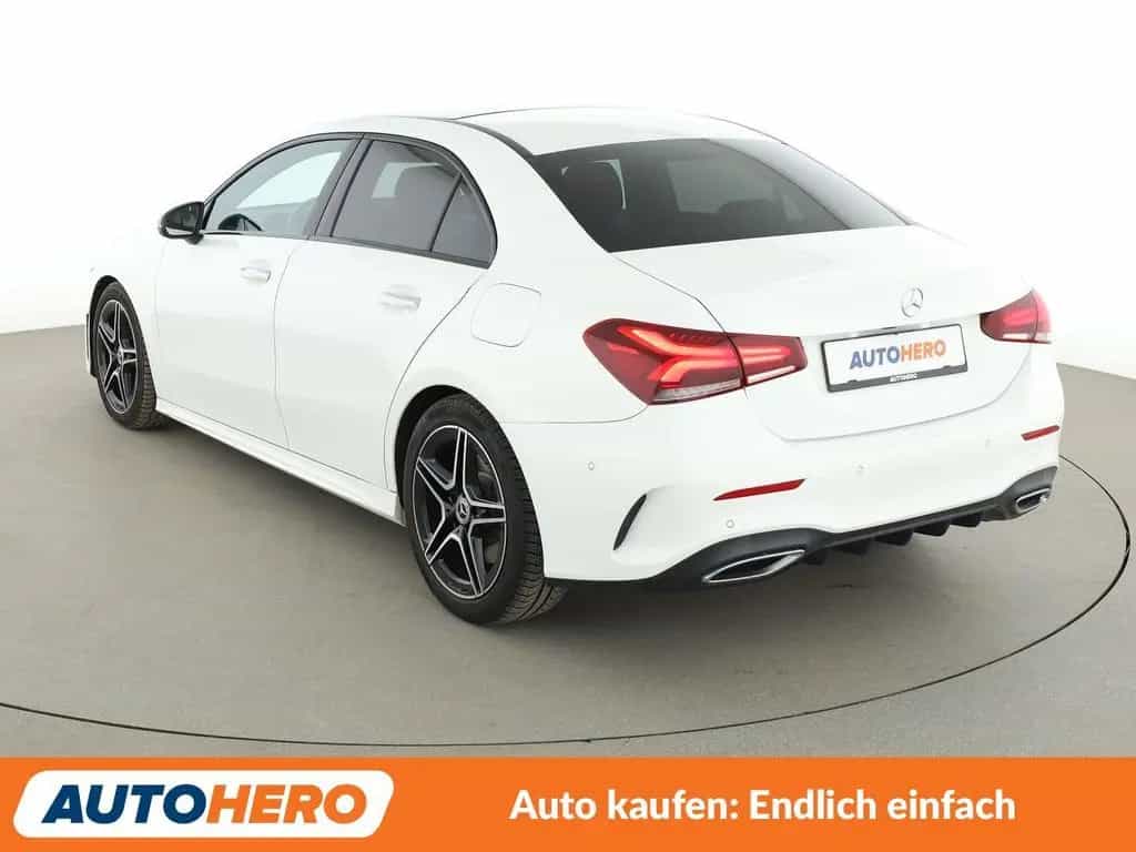 Mercedes-Benz A-Class Limousine A 250 AMG Line Aut.*CAM*ACC* 08/2019-photo-3