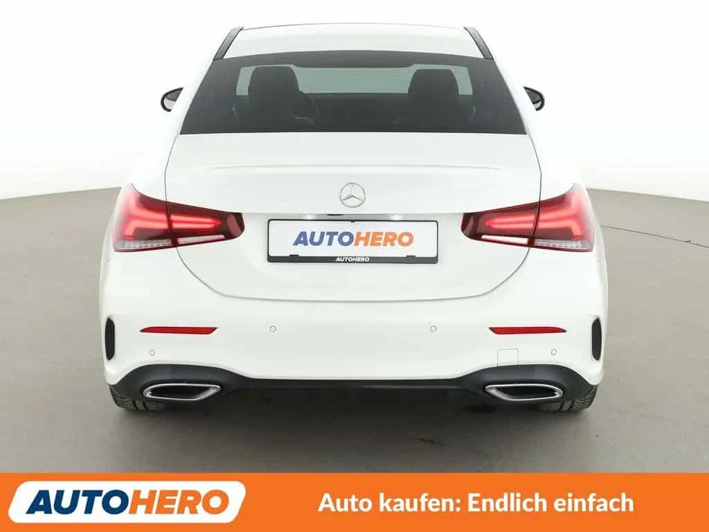 Mercedes-Benz A-Class Limousine A 250 AMG Line Aut.*CAM*ACC* 08/2019-photo-4