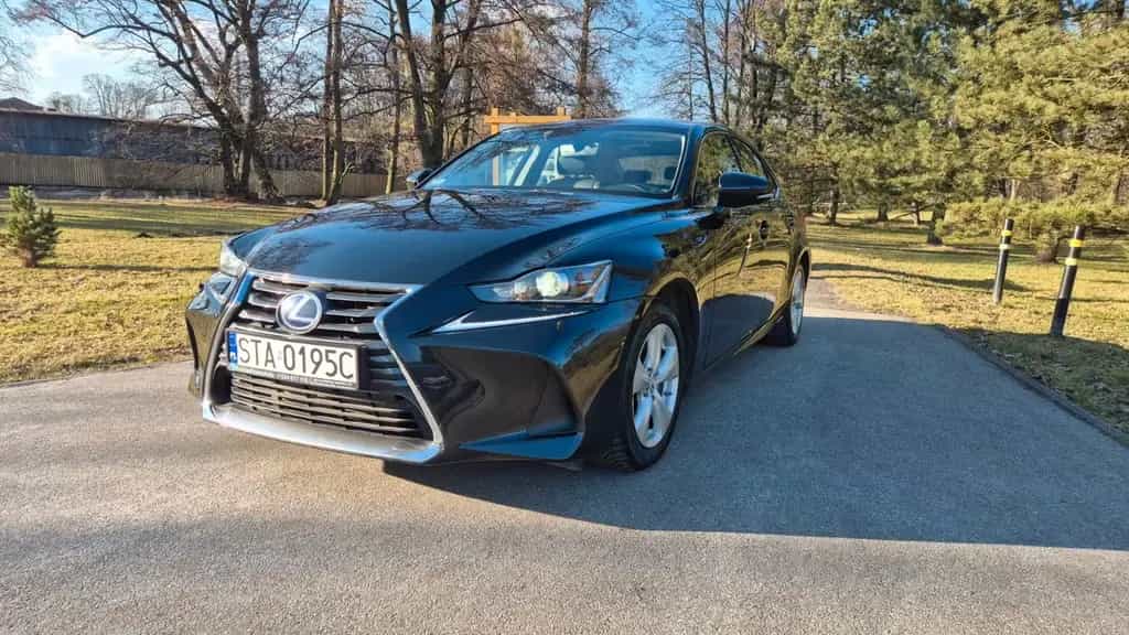 Lexus IS 300 300h gut gepflegt und fahrbereit 11/2017-photo-1