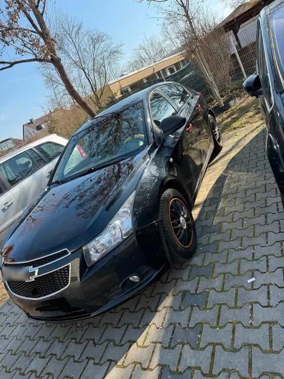 Chevrolet Cruze Schrägheck Limousine 03/2012-photo-0