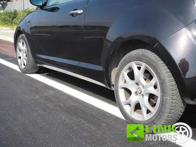 Alfa Romeo MiTo ROMEO MiTo 1.6 JTDm-2 S&S Distinctive 04/2012-photo-8