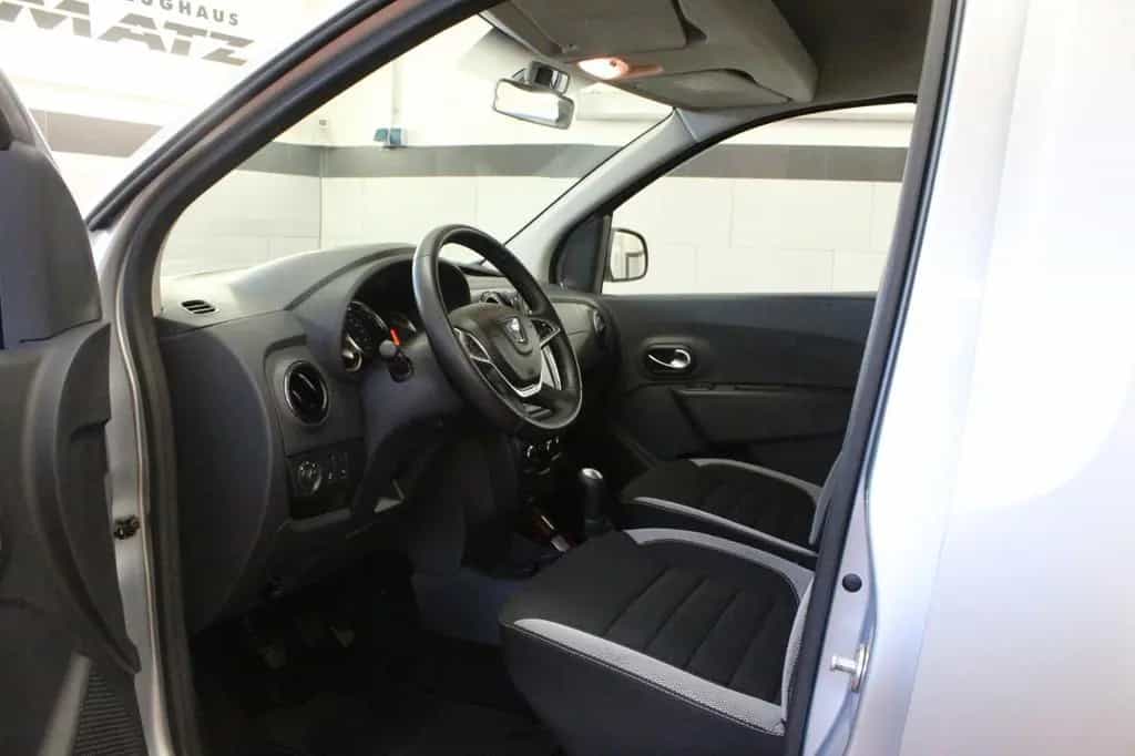 Dacia Dokker SCe 100 Stepway *Navi*Klima*Kamera* 09/2019-photo-21
