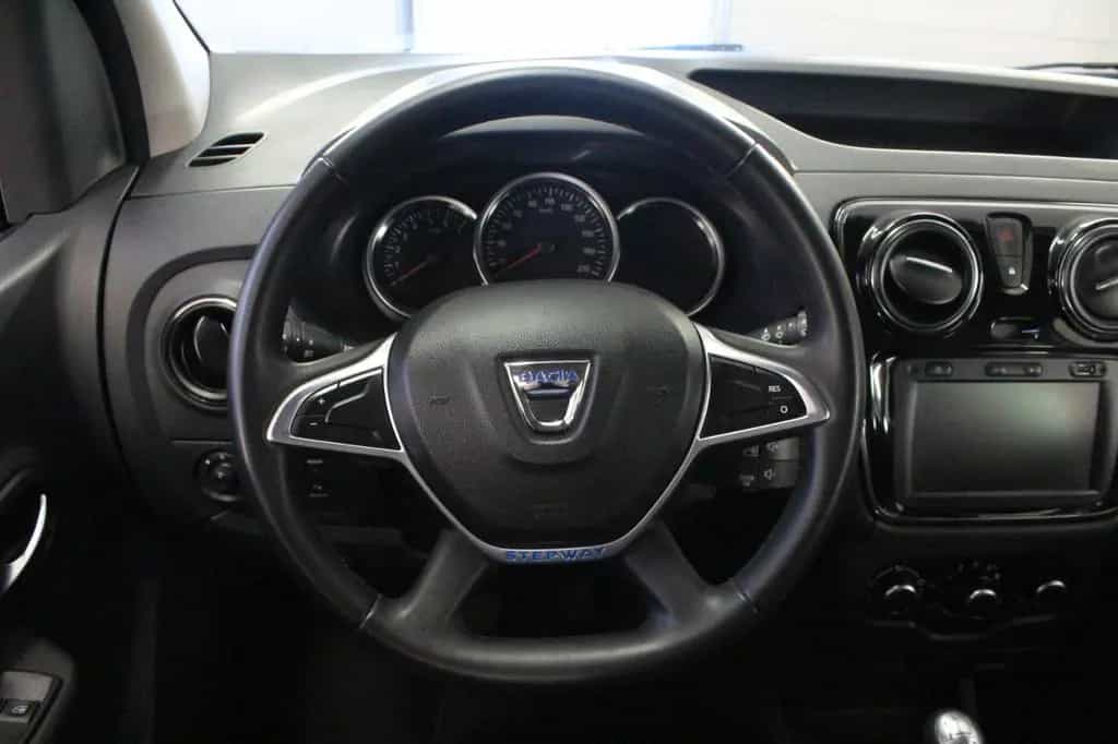 Dacia Dokker SCe 100 Stepway *Navi*Klima*Kamera* 09/2019-photo-24