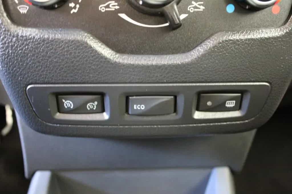 Dacia Dokker SCe 100 Stepway *Navi*Klima*Kamera* 09/2019-photo-32
