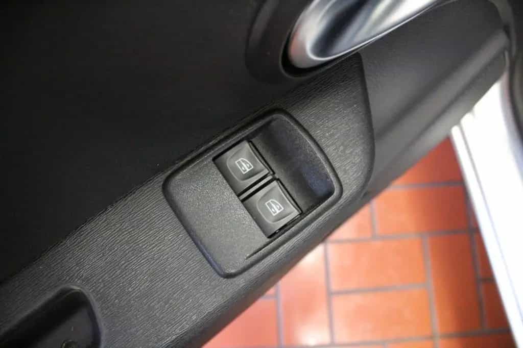 Dacia Dokker SCe 100 Stepway *Navi*Klima*Kamera* 09/2019-photo-38