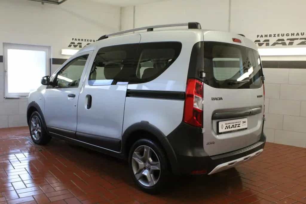 Dacia Dokker SCe 100 Stepway *Navi*Klima*Kamera* 09/2019-photo-7