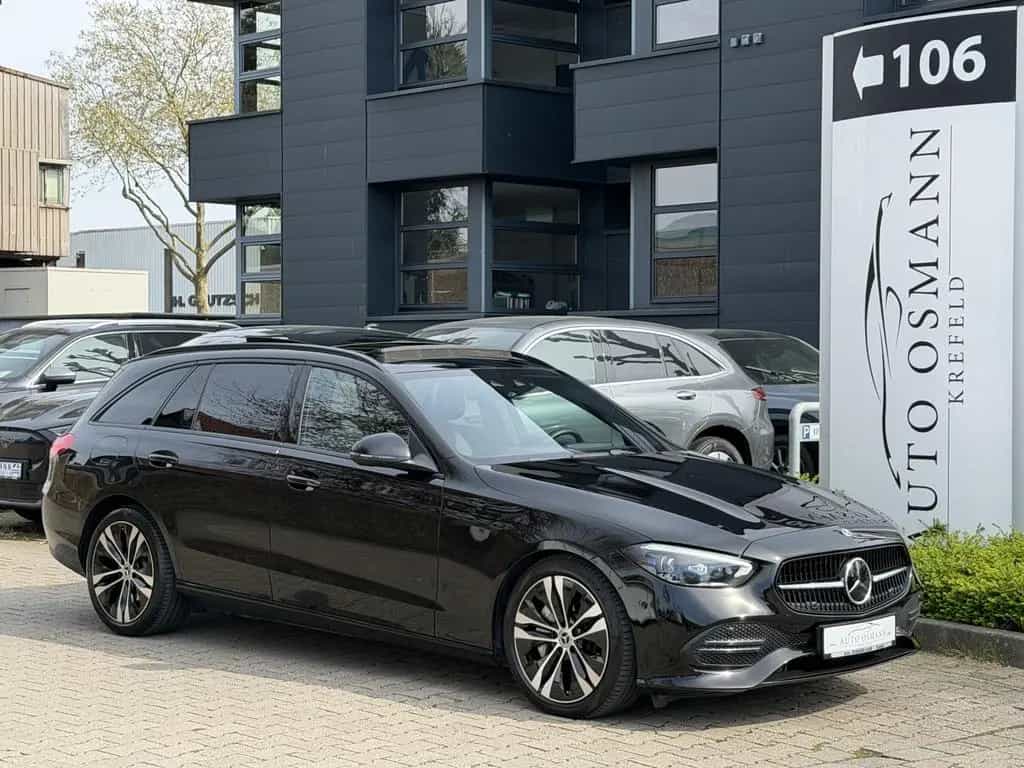 Mercedes-Benz C-Class d 4M T Avantgarde | DISTR+ /Pano/Massage 10/2022-photo-24
