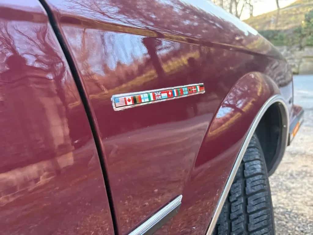 Buick Century 12/1988-photo-2