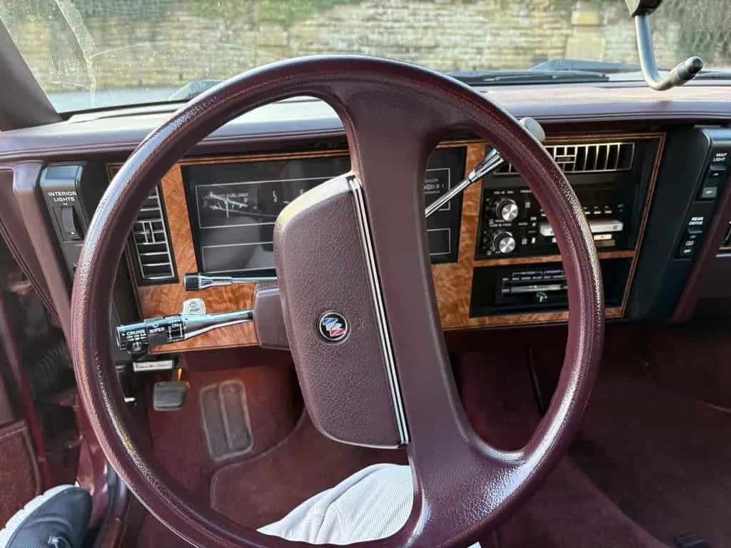 Buick Century 12/1988-photo-9