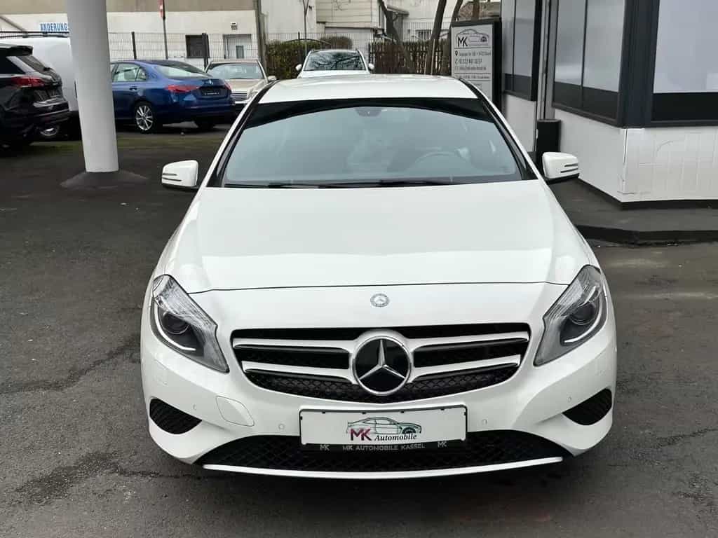 Mercedes-Benz A 180 BlueEfficiency 2Style Sitzheizung/RFK/2.Ha 05/2015-photo-1