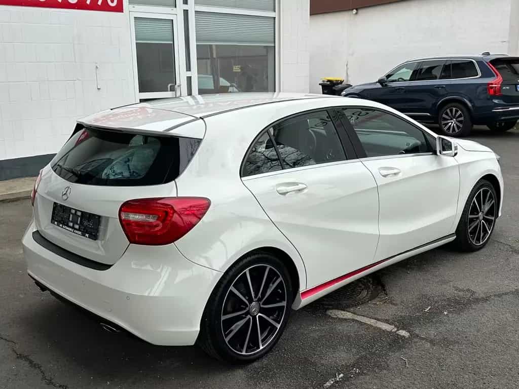 Mercedes-Benz A 180 BlueEfficiency 2Style Sitzheizung/RFK/2.Ha 05/2015-photo-3