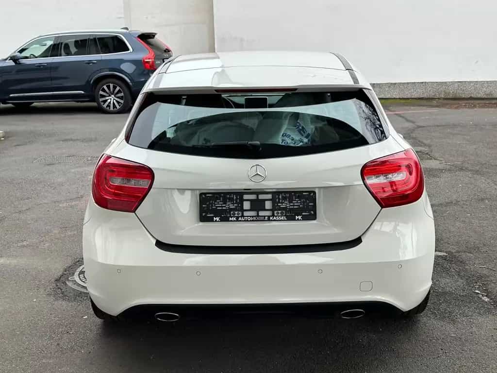 Mercedes-Benz A 180 BlueEfficiency 2Style Sitzheizung/RFK/2.Ha 05/2015-photo-4
