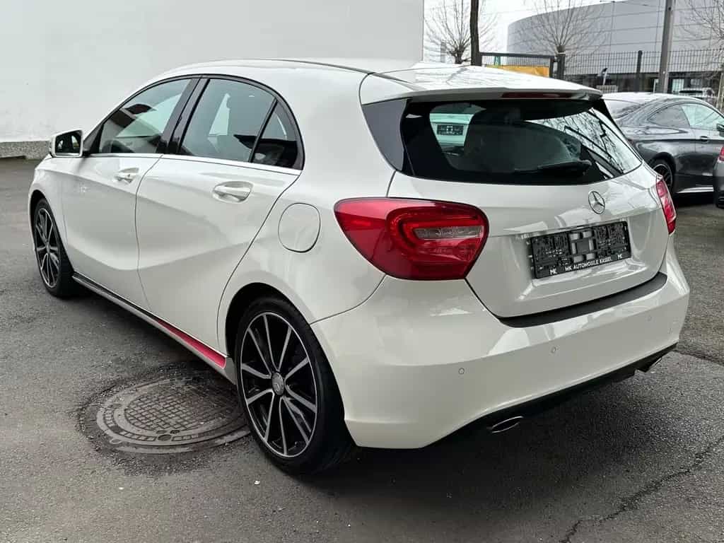 Mercedes-Benz A 180 BlueEfficiency 2Style Sitzheizung/RFK/2.Ha 05/2015-photo-5