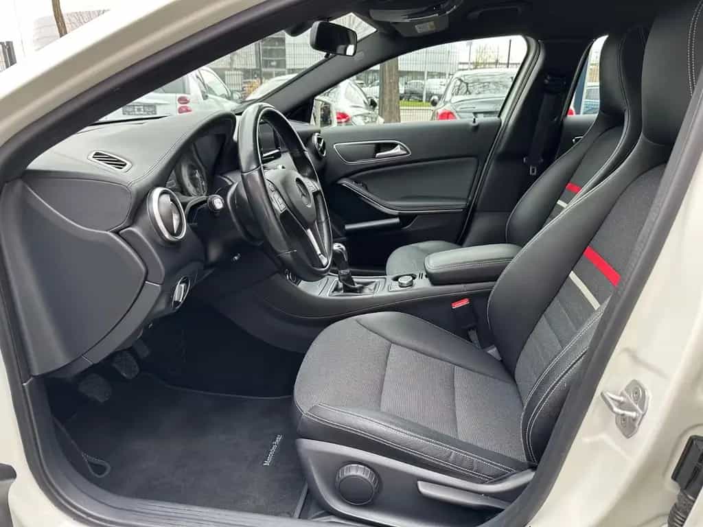 Mercedes-Benz A 180 BlueEfficiency 2Style Sitzheizung/RFK/2.Ha 05/2015-photo-9