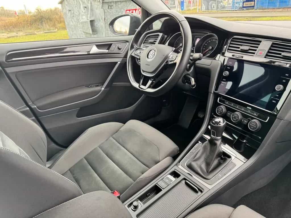 Volkswagen Golf 1.5 TSI ACT OPF 96kW Style Style 01/2020-photo-6