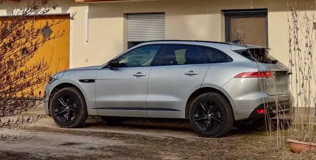 Jaguar F-Pace F-PACE 25t AWD R-SPORT, Lederaussta... 09/2019-photo-1