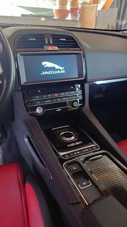 Jaguar F-Pace F-PACE 25t AWD R-SPORT, Lederaussta... 09/2019-photo-7