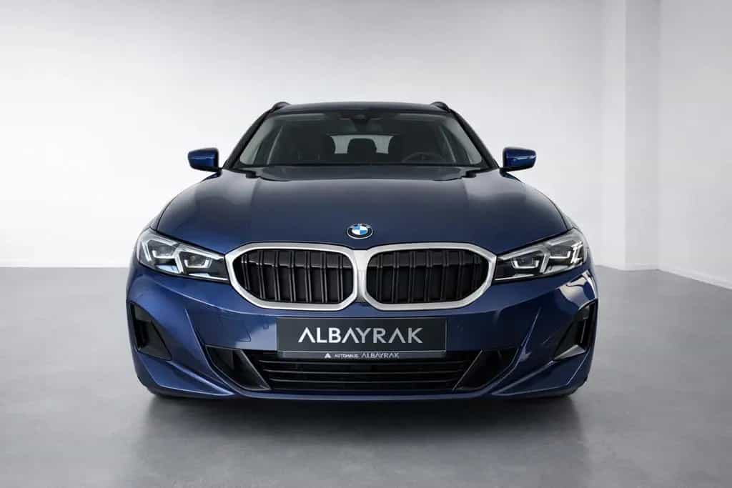 BMW 320 d 09/2023-photo-1