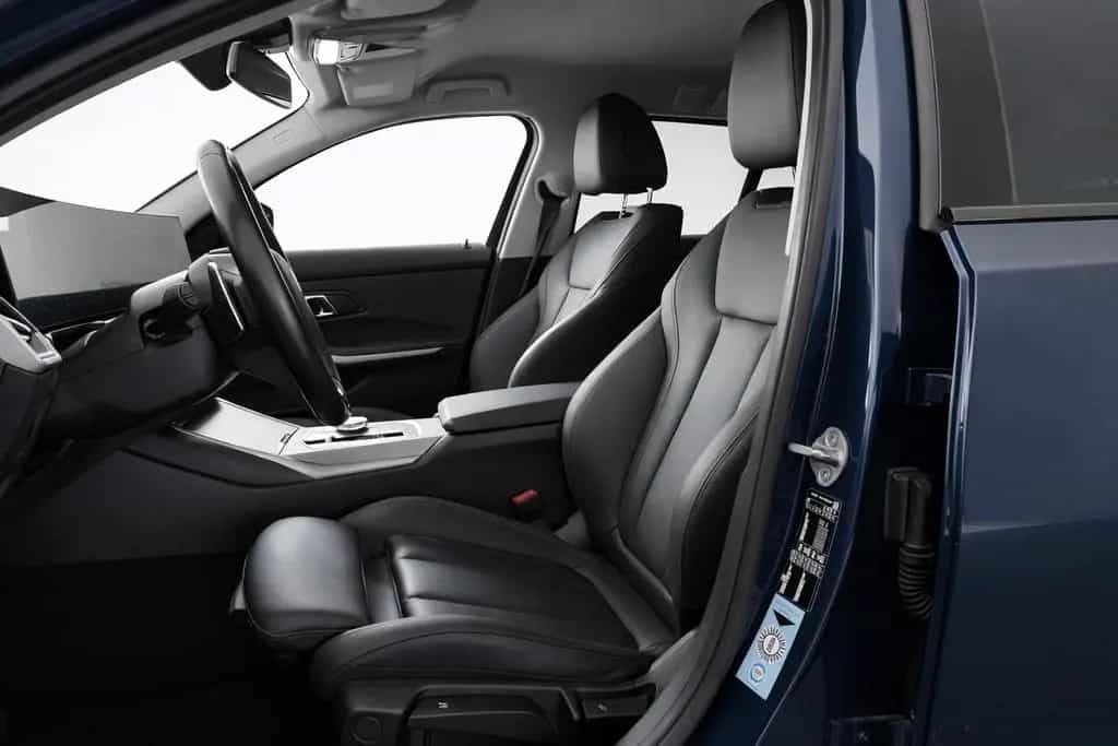 BMW 320 d 09/2023-photo-9