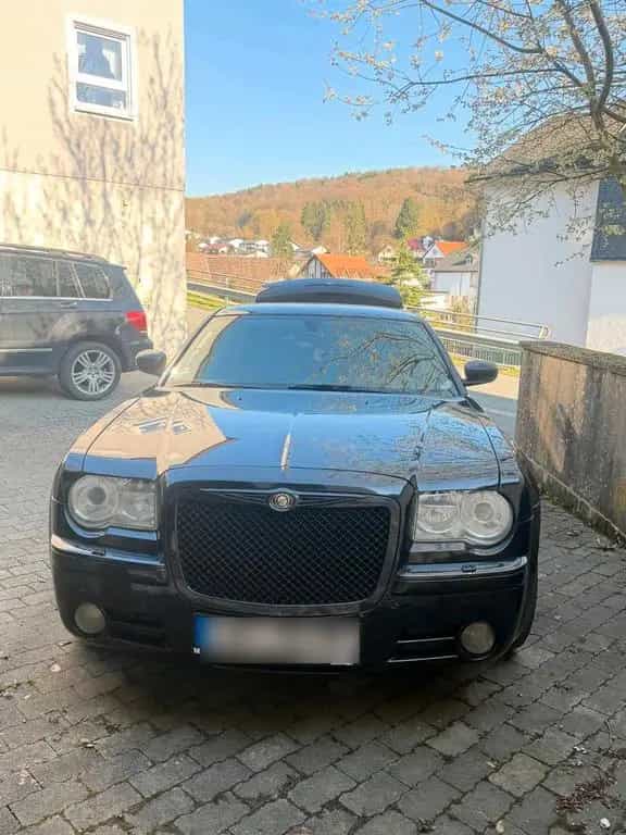 Chrysler 300C V6 250PS TÜV 08/2027 LPG Aut... 12/2004-photo-0