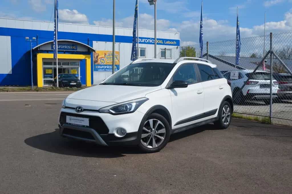 Hyundai i20 Active/TüvNeu/Navi/Tempomat/Garantie/NR:133 06/2020-photo-0