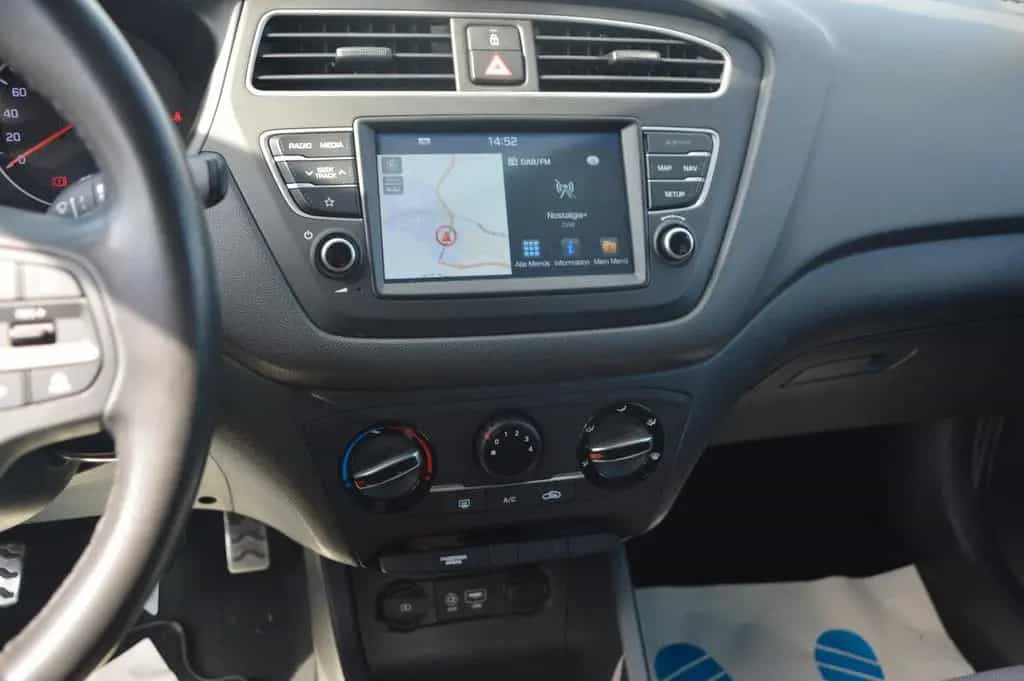 Hyundai i20 Active/TüvNeu/Navi/Tempomat/Garantie/NR:133 06/2020-photo-16