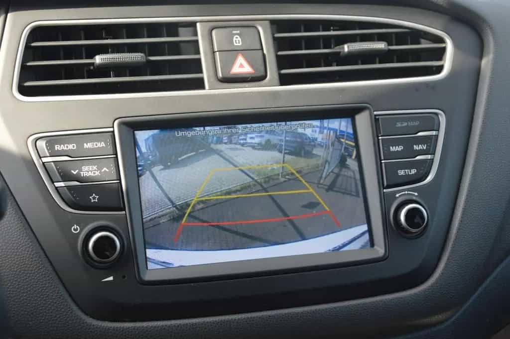 Hyundai i20 Active/TüvNeu/Navi/Tempomat/Garantie/NR:133 06/2020-photo-17