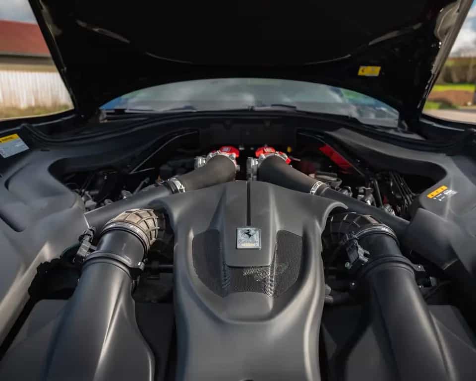Ferrari Roma 3.9 T V8 Coupe DCT *BLACK PEARL 08/2024-photo-13