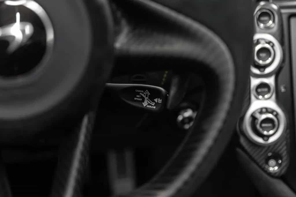 McLaren 765LT Spider *MSO *Carbon *Lift 06/2022-photo-12