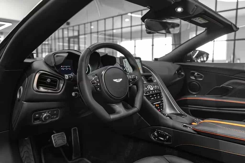Aston Martin DBS Volante 770 Ultimate *Q *B&O *Carbon 08/2023-photo-14