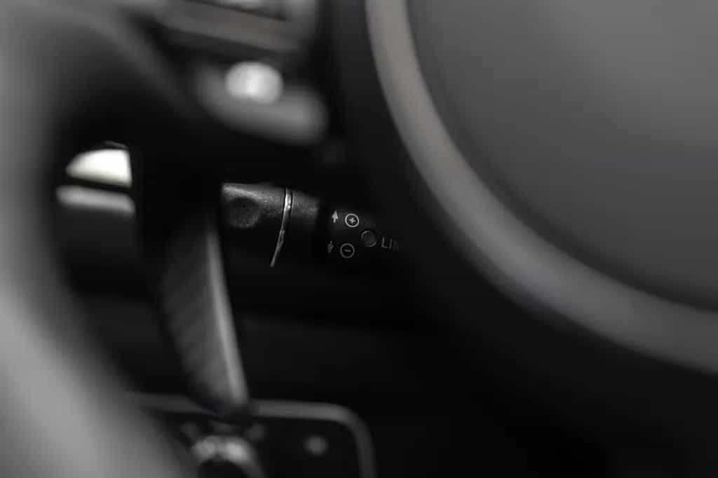 Aston Martin DBS Volante 770 Ultimate *Q *B&O *Carbon 08/2023-photo-17