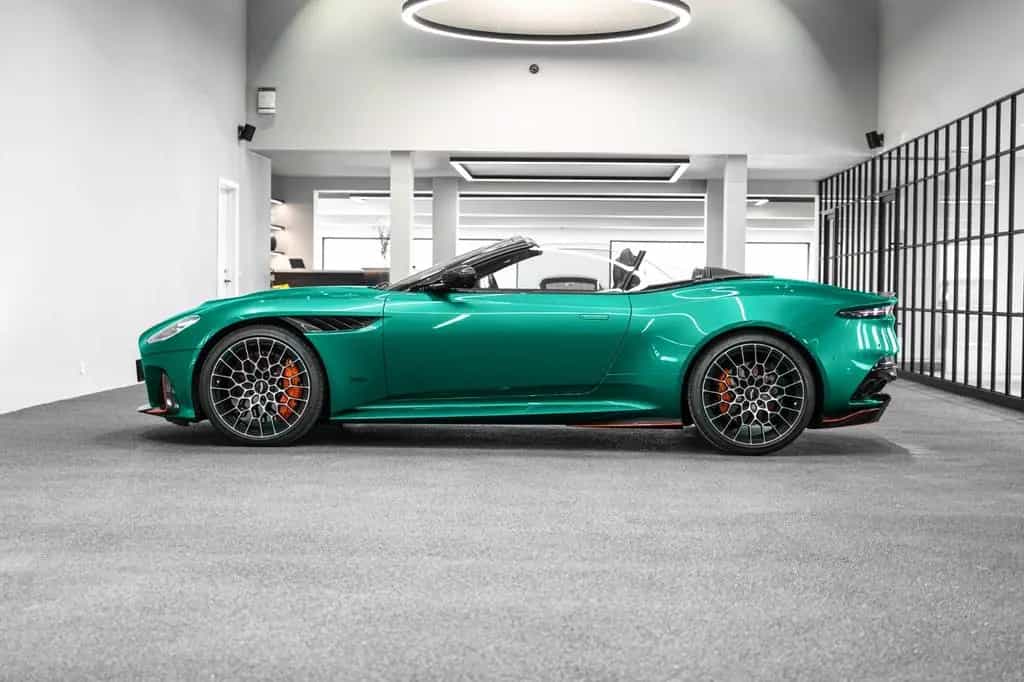 Aston Martin DBS Volante 770 Ultimate *Q *B&O *Carbon 08/2023-photo-2