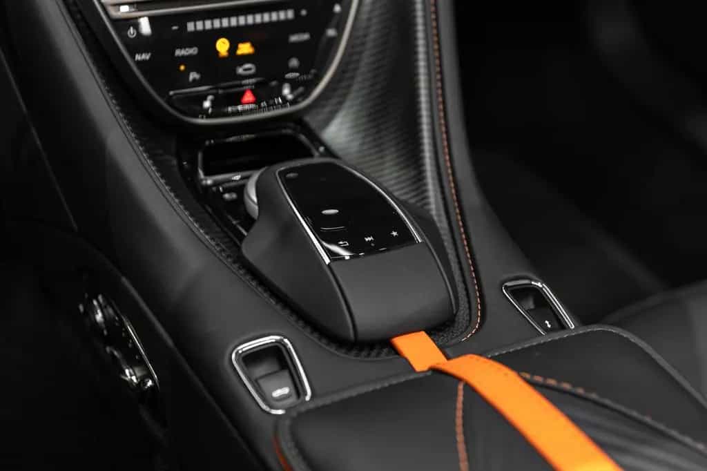 Aston Martin DBS Volante 770 Ultimate *Q *B&O *Carbon 08/2023-photo-21