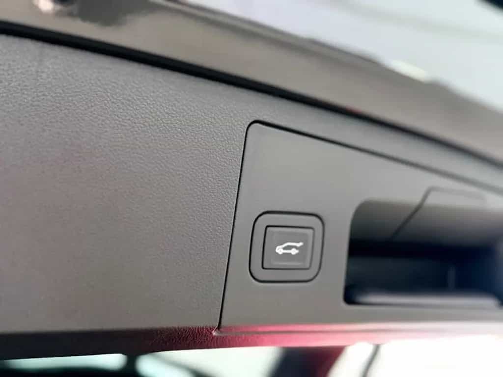 Cadillac XT4 01/2024-photo-21