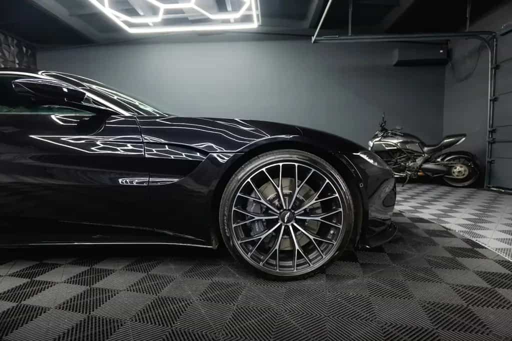 Aston Martin V8 Vantage 4.0 V8 DB11 Coupe *1.Hand*360*Memory* 02/2023-photo-12