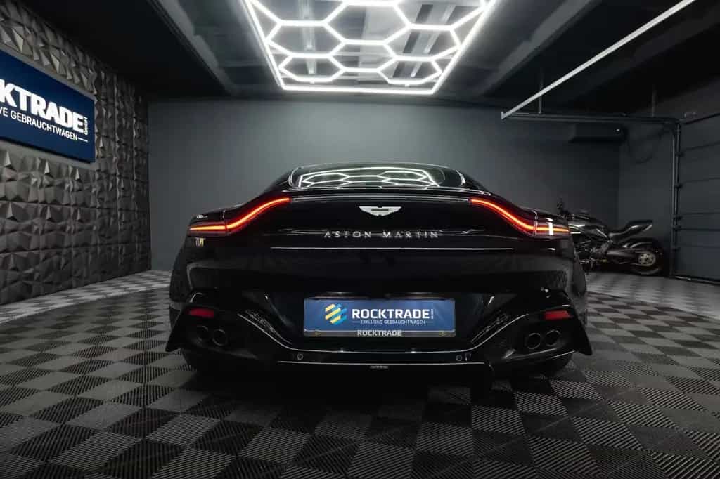 Aston Martin V8 Vantage 4.0 V8 DB11 Coupe *1.Hand*360*Memory* 02/2023-photo-17