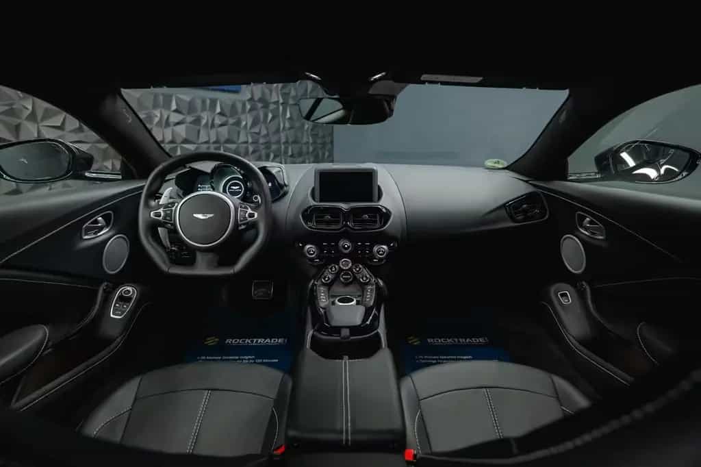 Aston Martin V8 Vantage 4.0 V8 DB11 Coupe *1.Hand*360*Memory* 02/2023-photo-29