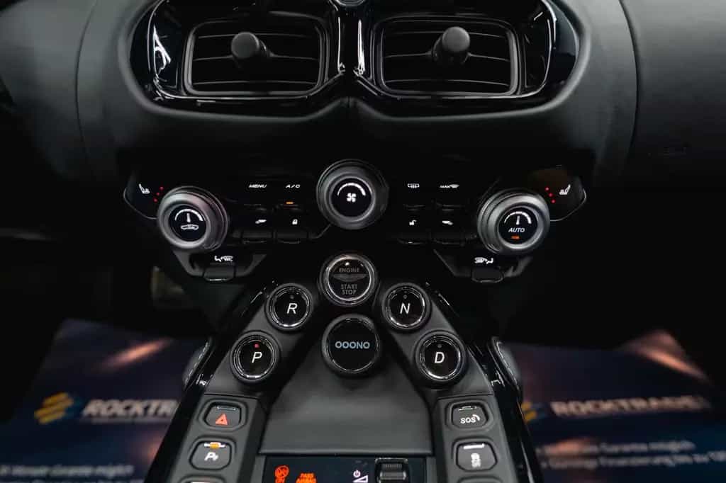 Aston Martin V8 Vantage 4.0 V8 DB11 Coupe *1.Hand*360*Memory* 02/2023-photo-32