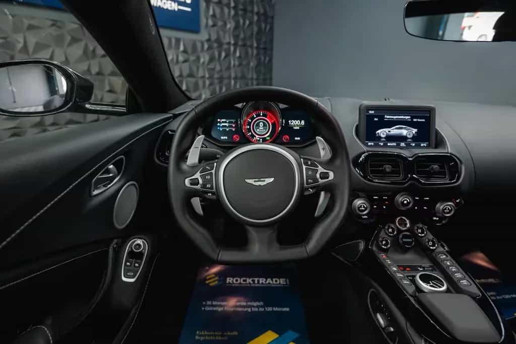 Aston Martin V8 Vantage 4.0 V8 DB11 Coupe *1.Hand*360*Memory* 02/2023-photo-35