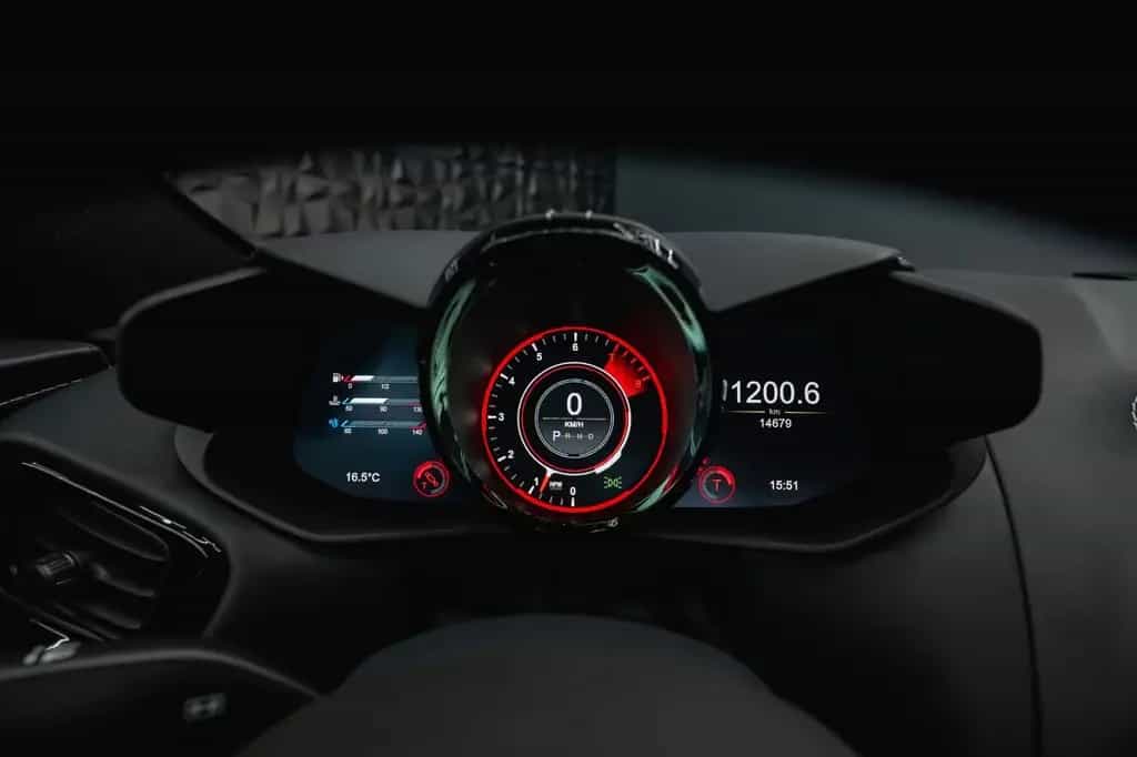 Aston Martin V8 Vantage 4.0 V8 DB11 Coupe *1.Hand*360*Memory* 02/2023-photo-36