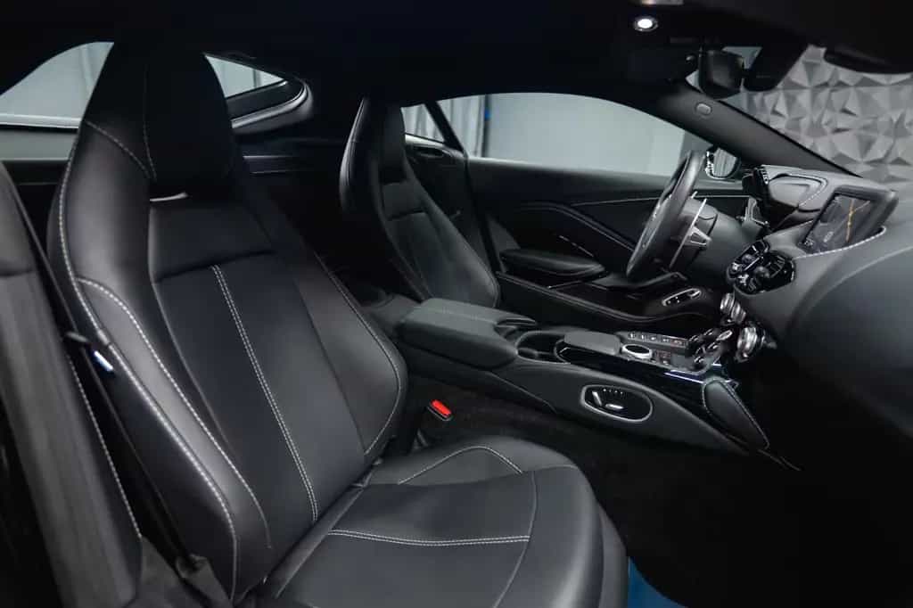 Aston Martin V8 Vantage 4.0 V8 DB11 Coupe *1.Hand*360*Memory* 02/2023-photo-46