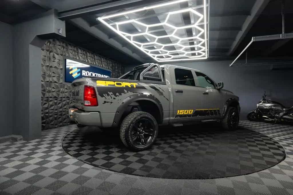 Dodge RAM 5.7 V8 HEMI 4x4 OFFROAD Night-Paket *LED*AHK 03/2023-photo-9