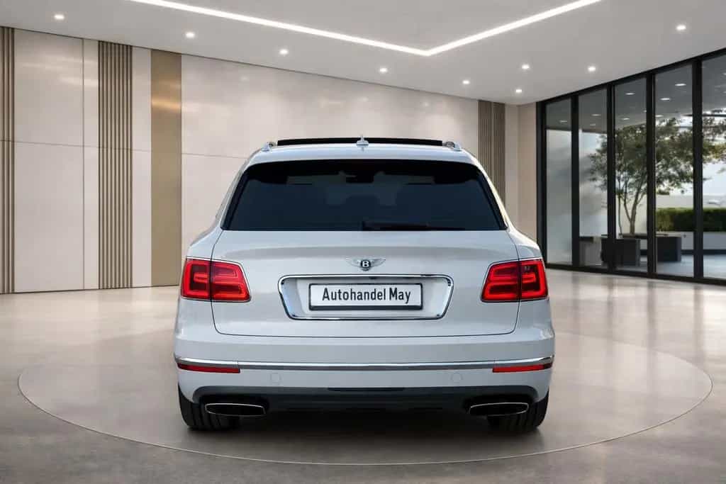 Bentley Bentayga W12 Panorama 12/2017-photo-5