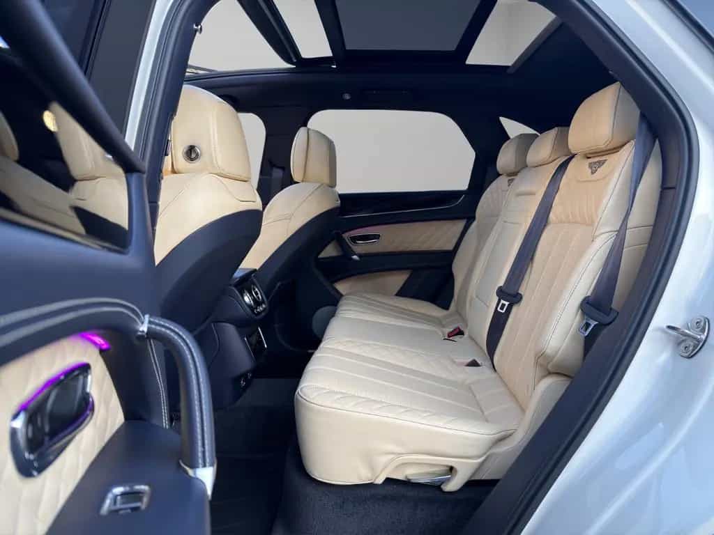 Bentley Bentayga W12 Panorama 12/2017-photo-8