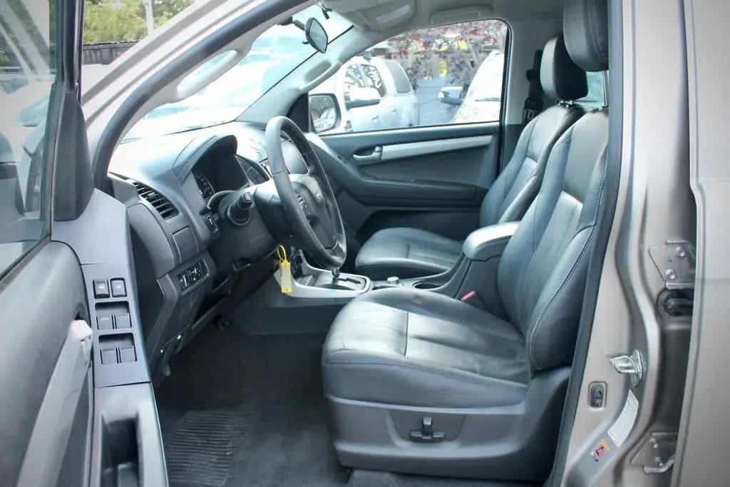 Isuzu D-Max Double HardTop Cab 4WD Aut. Leder Navi 10/2016-photo-8