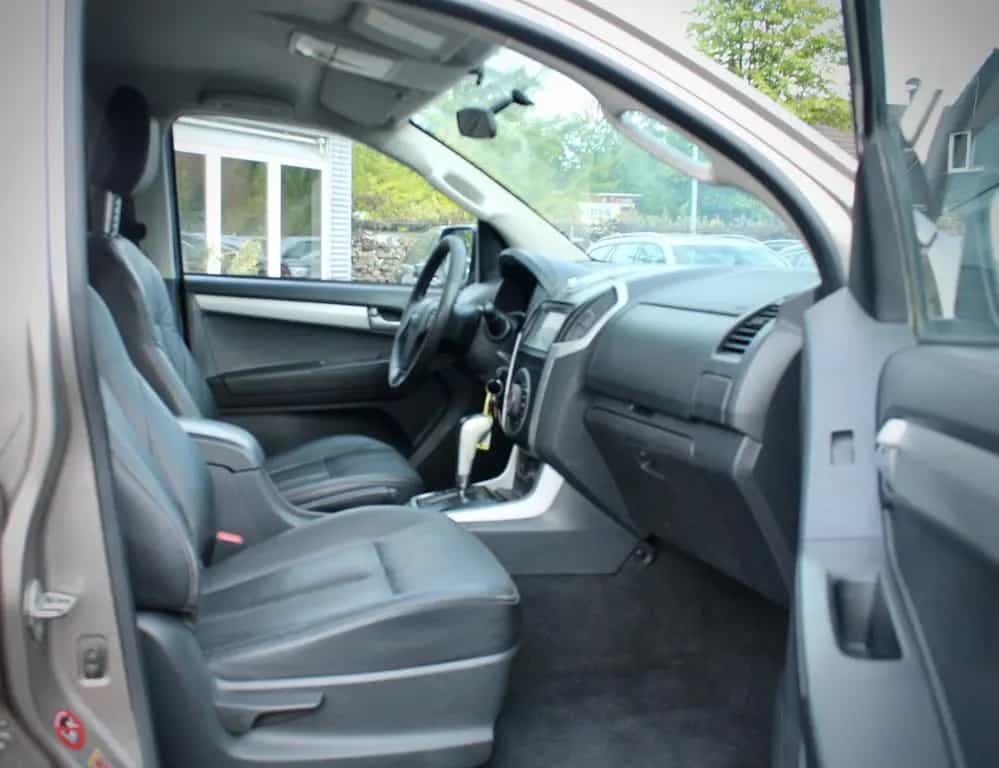 Isuzu D-Max Double HardTop Cab 4WD Aut. Leder Navi 10/2016-photo-3