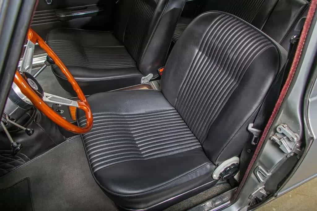 Alfa Romeo Giulia Super 1600, sehr schöner Zustand 01/1970-photo-15