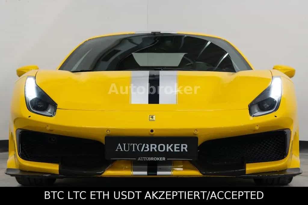 Ferrari 488 Pista GTB VOLLKARBON LIFT JBL GARANTIE-10/28 10/2018-photo-1