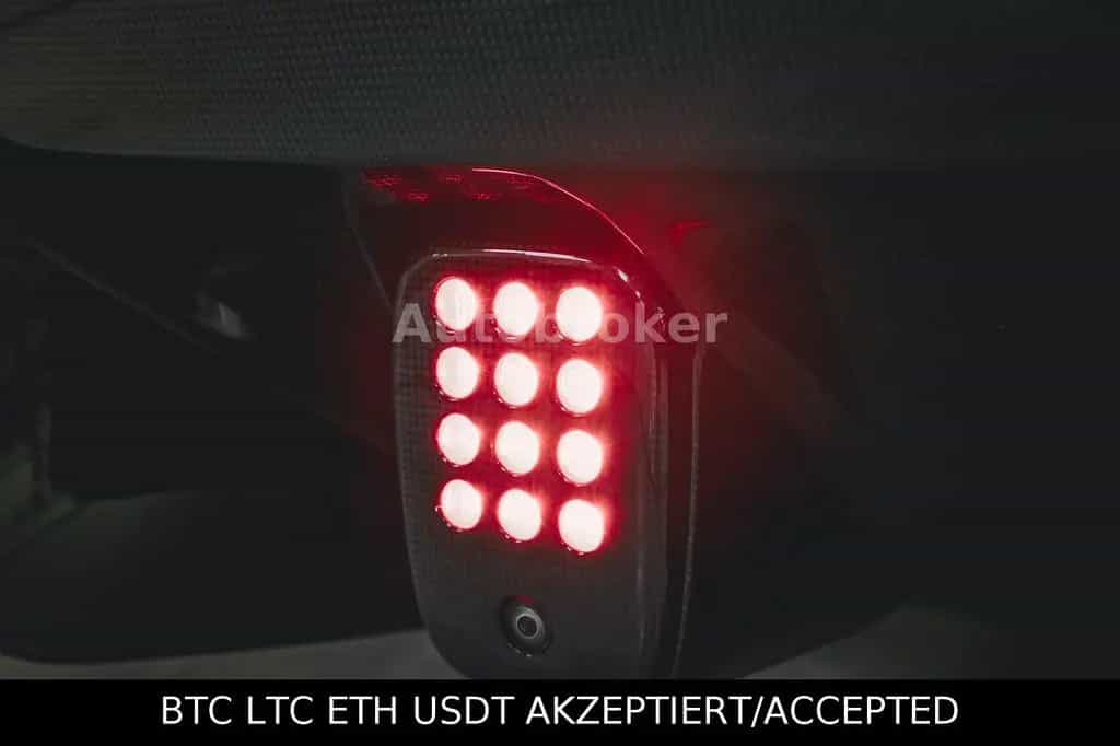 Ferrari 488 Pista GTB VOLLKARBON LIFT JBL GARANTIE-10/28 10/2018-photo-24
